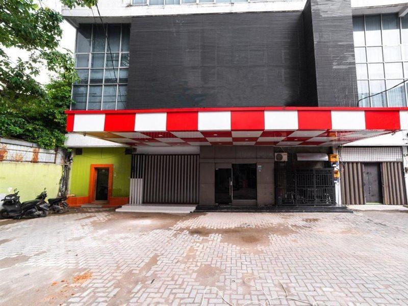 Glamour Hotel And Spa Medan Ngoại thất bức ảnh